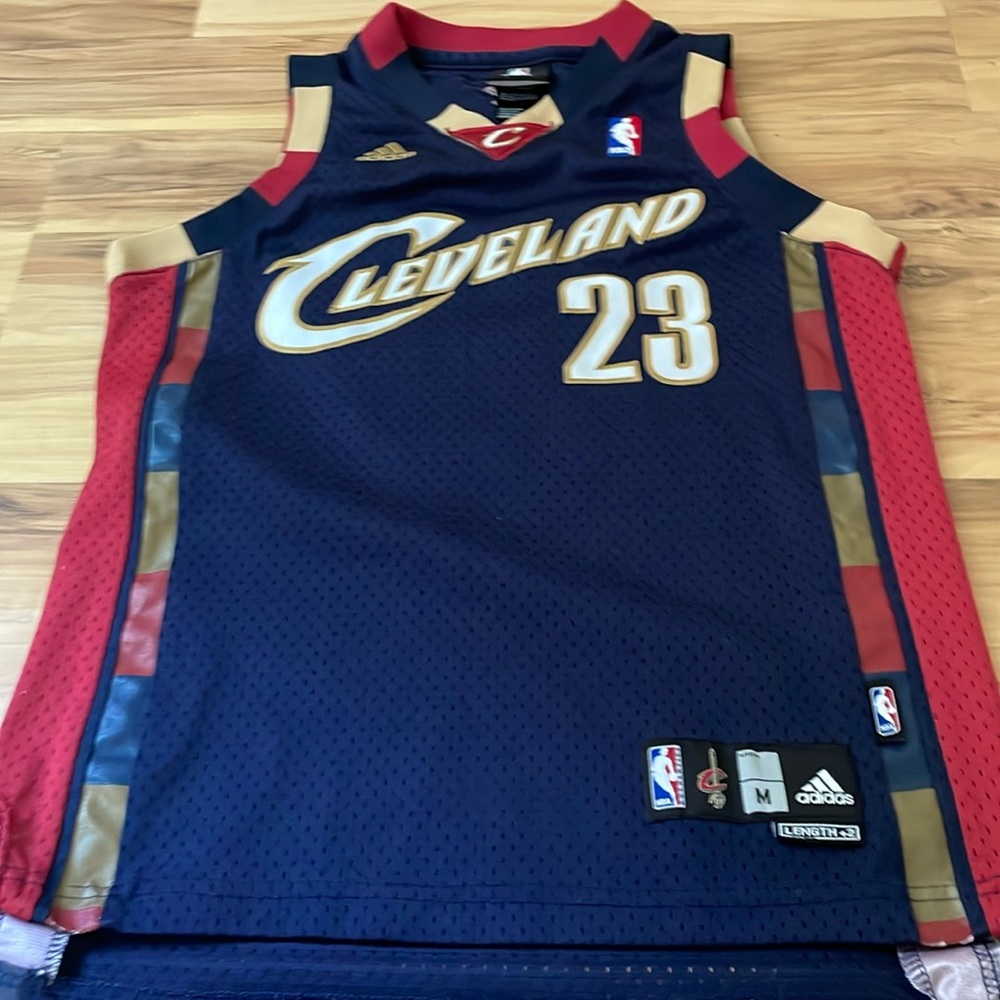 Cleveland James Jersey Side M